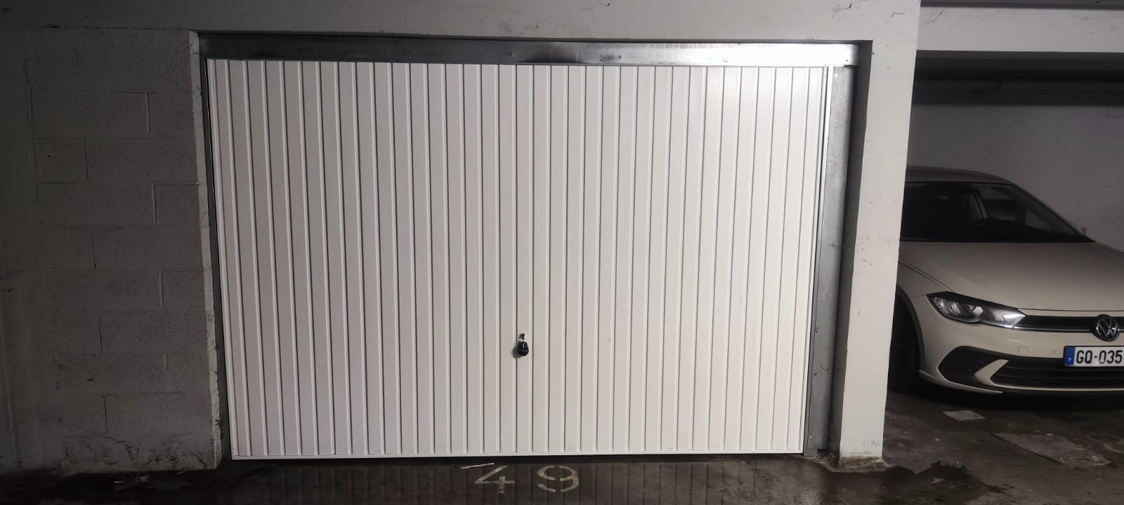 Installation de portes de garage basculantes en copropriété
